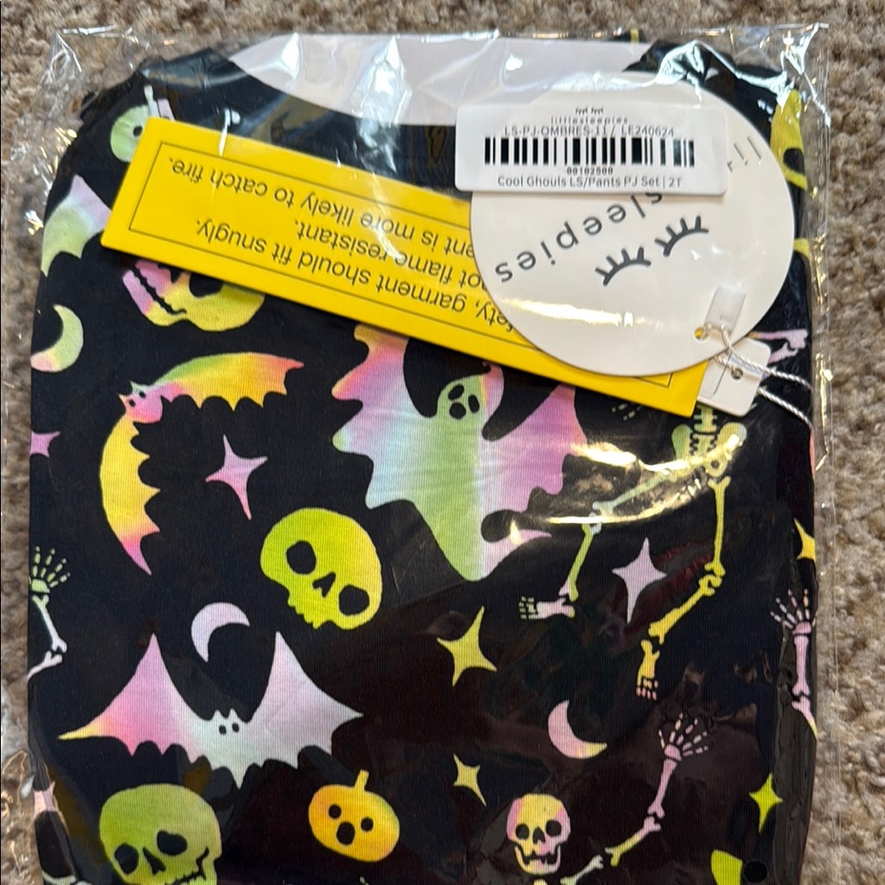 NIB Little sleepies Cool ghouls Black and Neon Skull Pajama Set 2 piece 2T